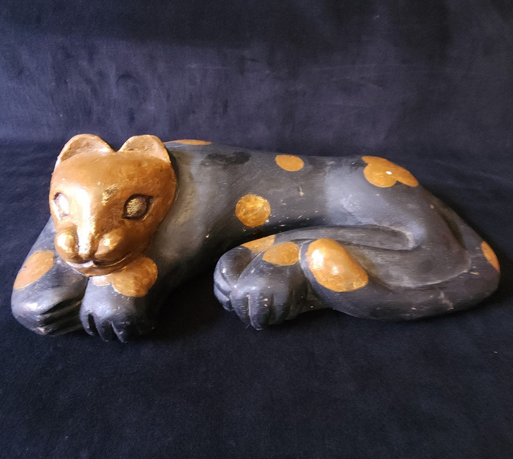 Vintage Thai Bali Indonesia 11.5" Hand Carved Painted Folk Art Wooden Cat Statue